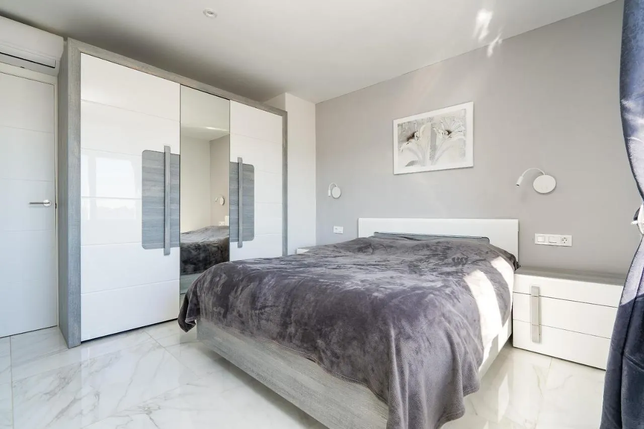 Apartment Welcs Apartamento 048 Emp Con Terraza Y Vistas Empuriabrava Spain