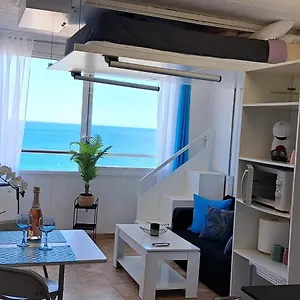 Estudio En Primera Linea De Mar Apartamento